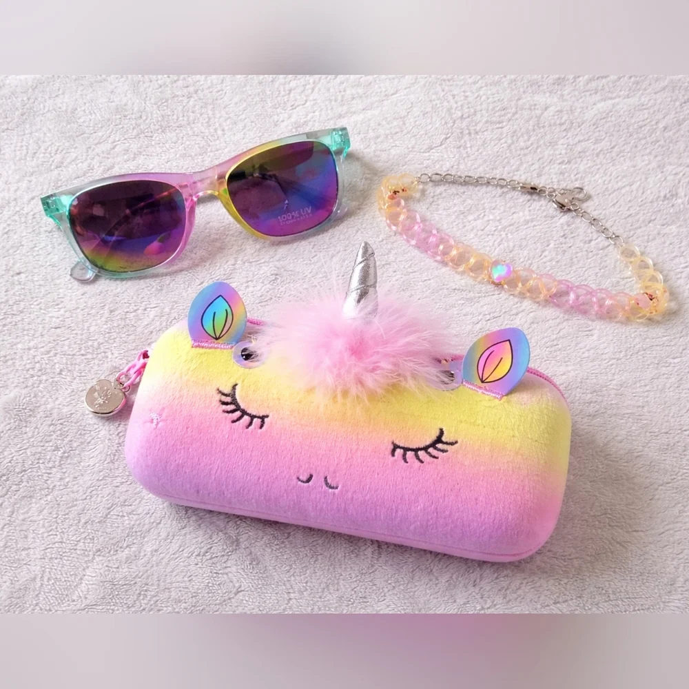 * Capelli New York Little Girls Unicorn Girl Sunglasses Choker And Hard Case Set